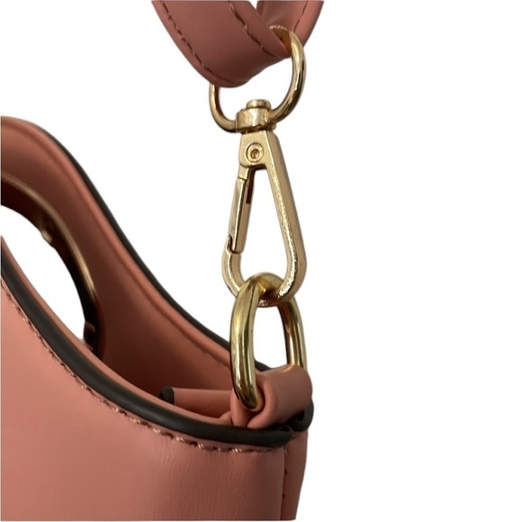 Medium Size Dusty Pink Tote/Crossbody - Picture 10 of 13